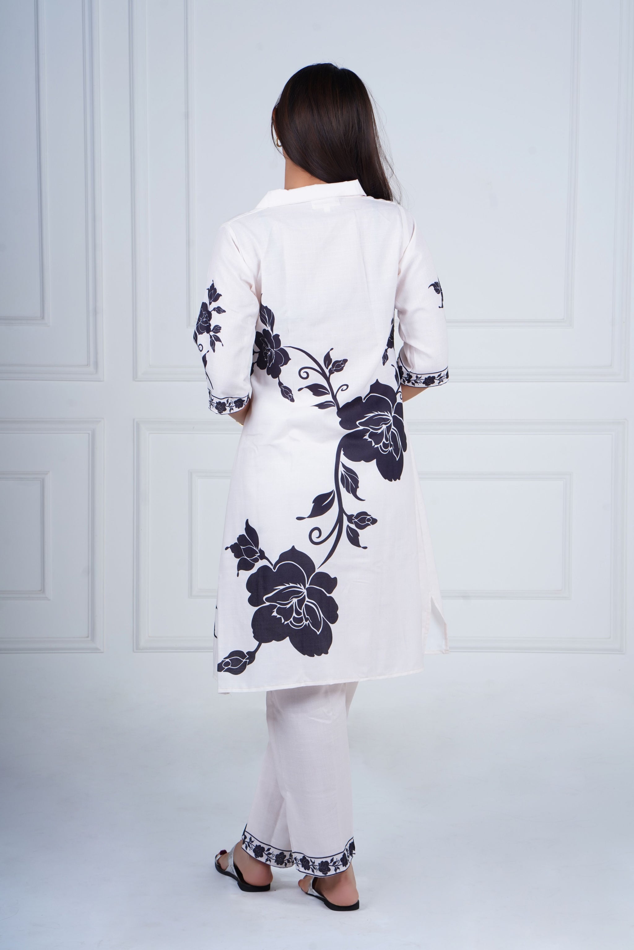 Noir Blossom Printed kurta Set